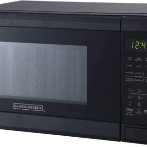 .7 cubic foot 700-watt digital microwave oven black